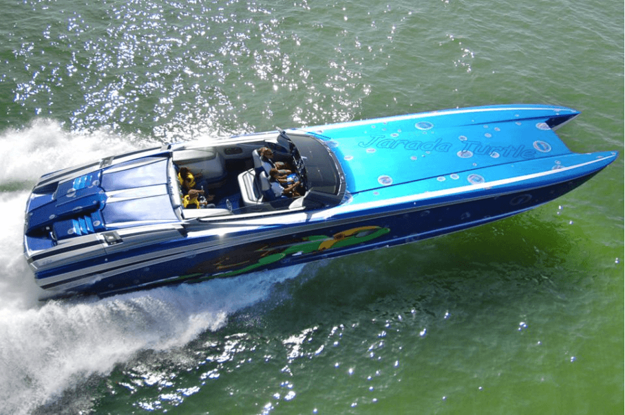 Nor-Tech's 5200 Roadster is een motorboot met beschikbare motor configuraties. Foto: vesselvendor.com