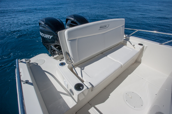 Boston Whaler 270 Dauntless