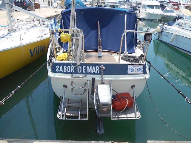 El Nombre de Nuestro Barco: Los "Barcos Trotamundos" suelen ser los más orgullosos de lucir su nombre. Foto: Jordi Maseras.