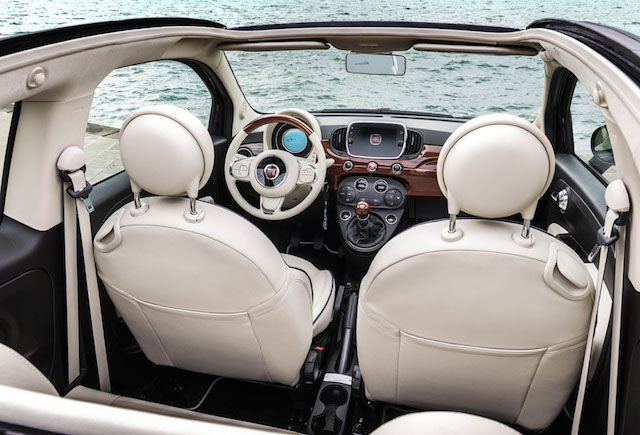 Fiat 500 Riva interior 