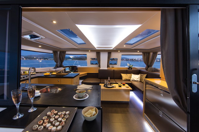 Fountaine-Pajot Hélia 44 Salón