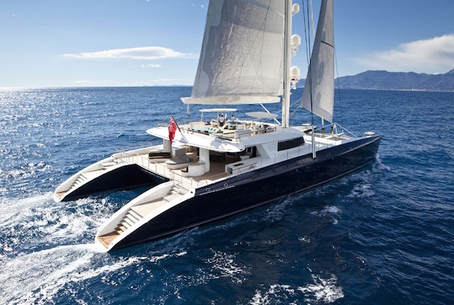 catamaran hemisphere