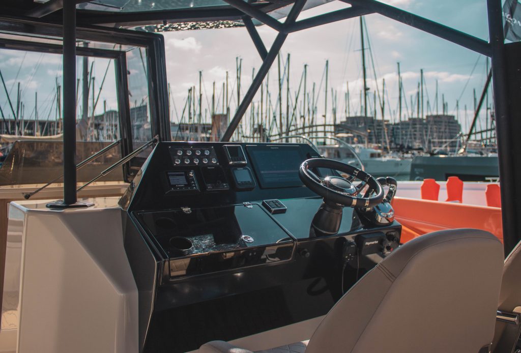 ventajas de comprar un barco de segunda mano