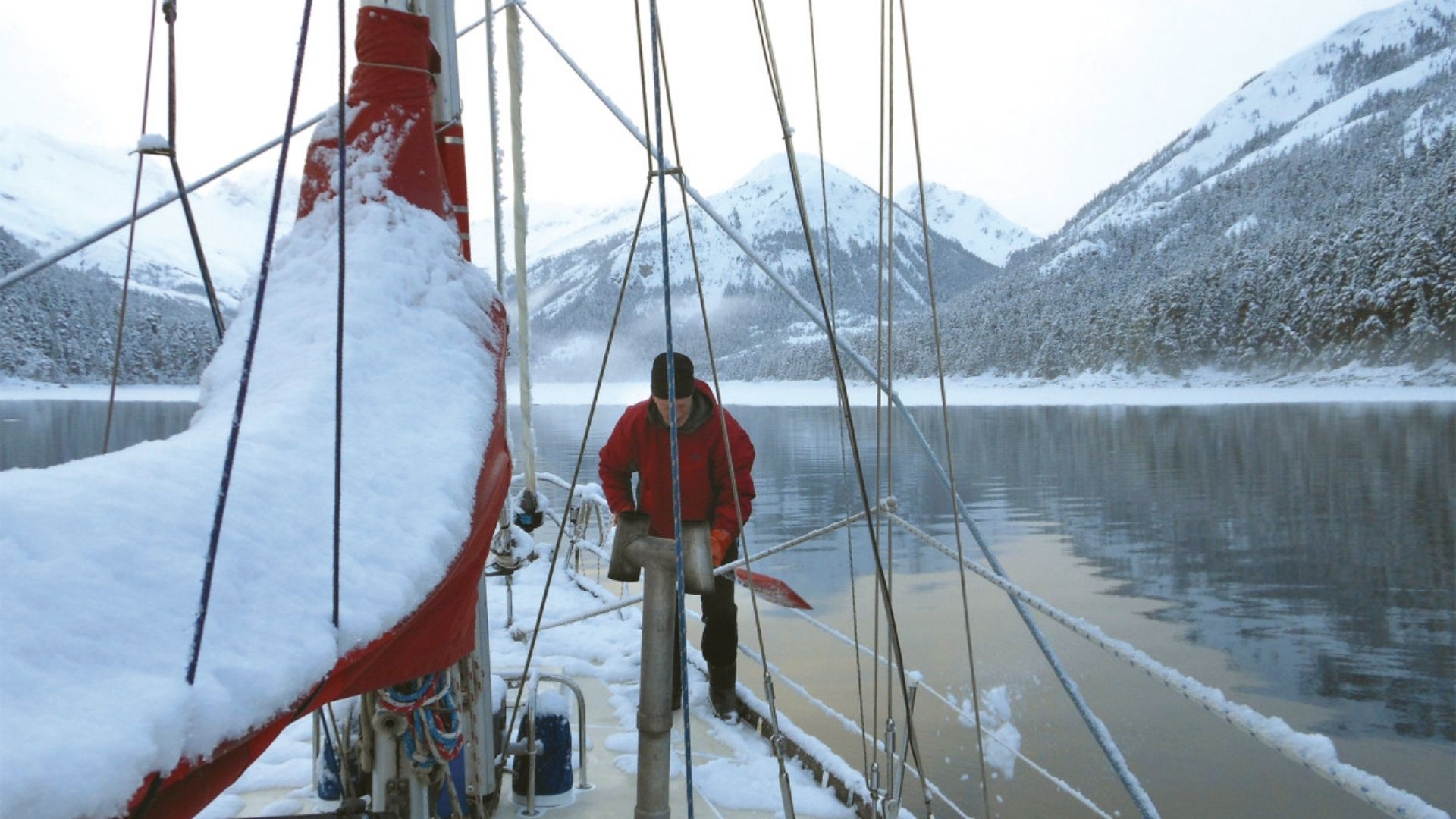 Sailing-in-winter