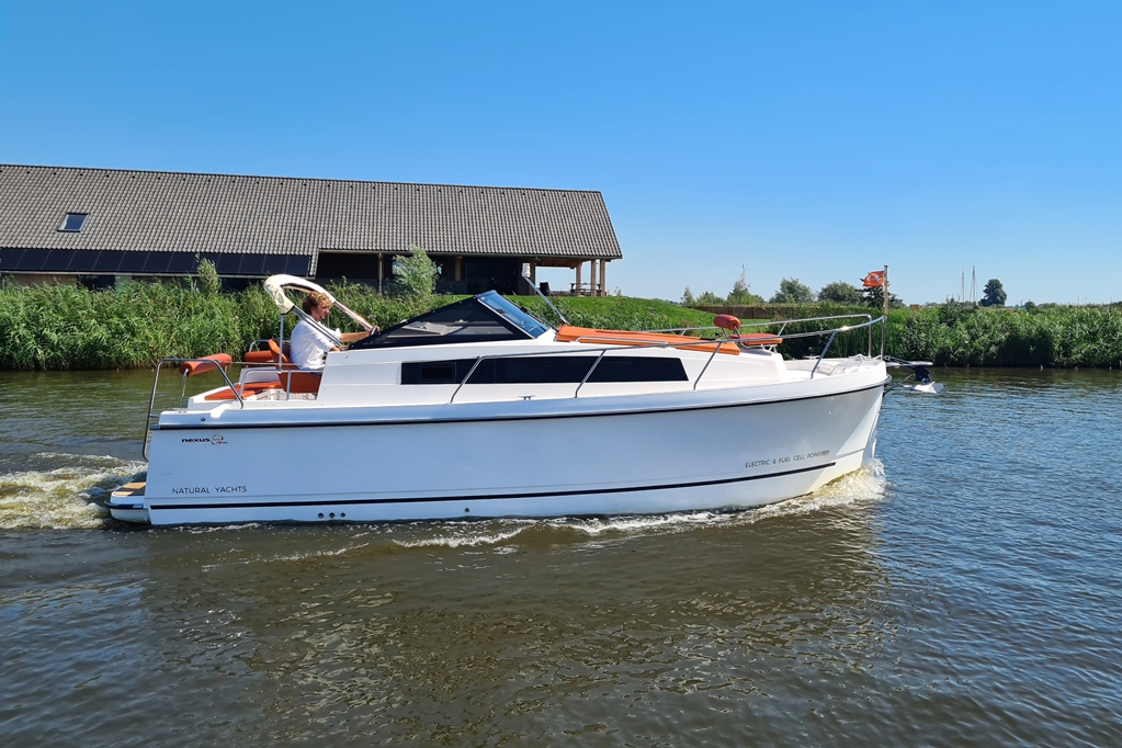 Nexus Revo 870 Cabrio