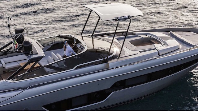 Riva 88 Florida techo abierto 