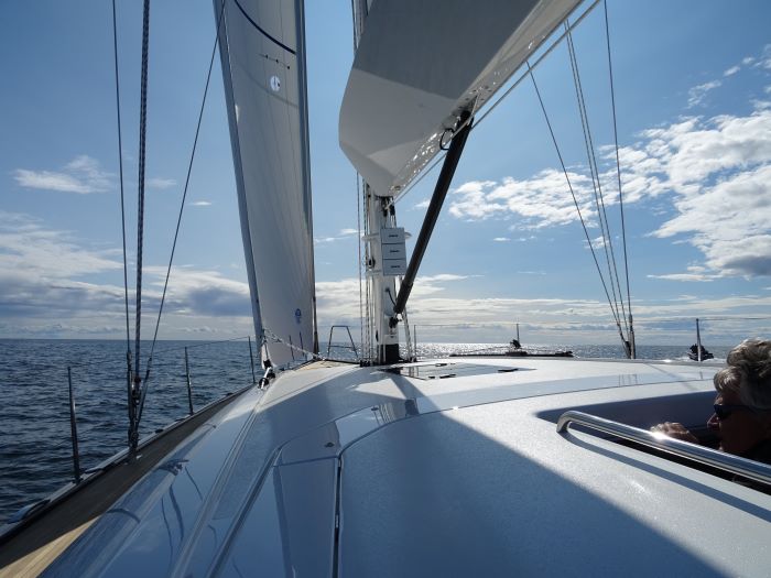 swan 48