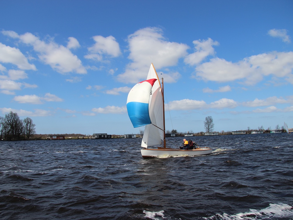 Tijdens een proefvaart merk je direct of de boot je bevalt, lekker vaart