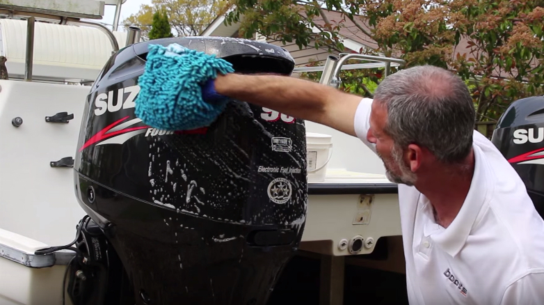 Cleaning Outboard