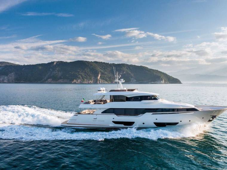 custom line navetta 28