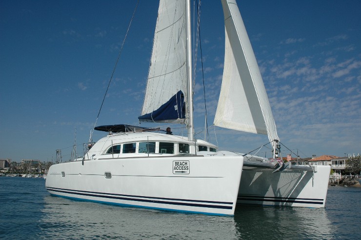 Catamaran Lagoon 380 a vela