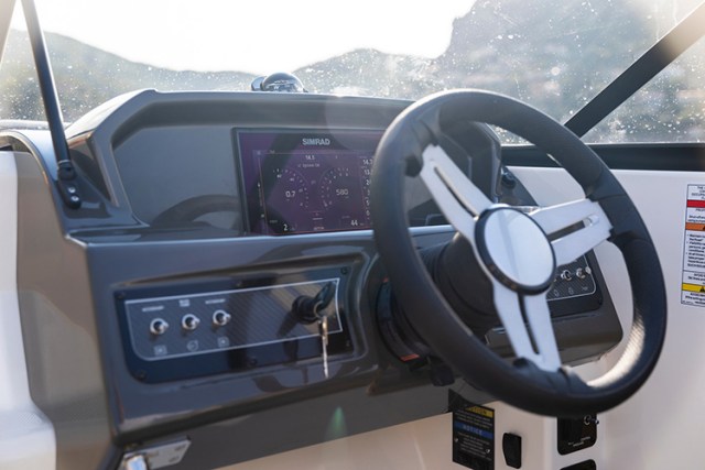 Bayliner VR6